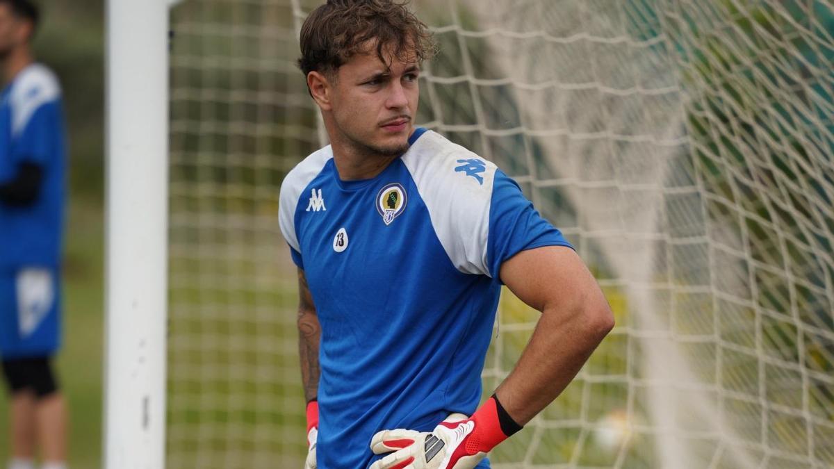 Alessandro Blazic, durante un entrenamiento con el Hércules, en Fontcalent.