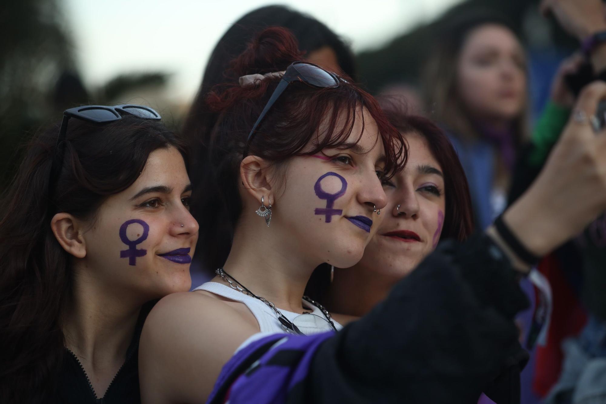 La marcha por el Día Internacional de la Mujer de Málaga, en imágenes