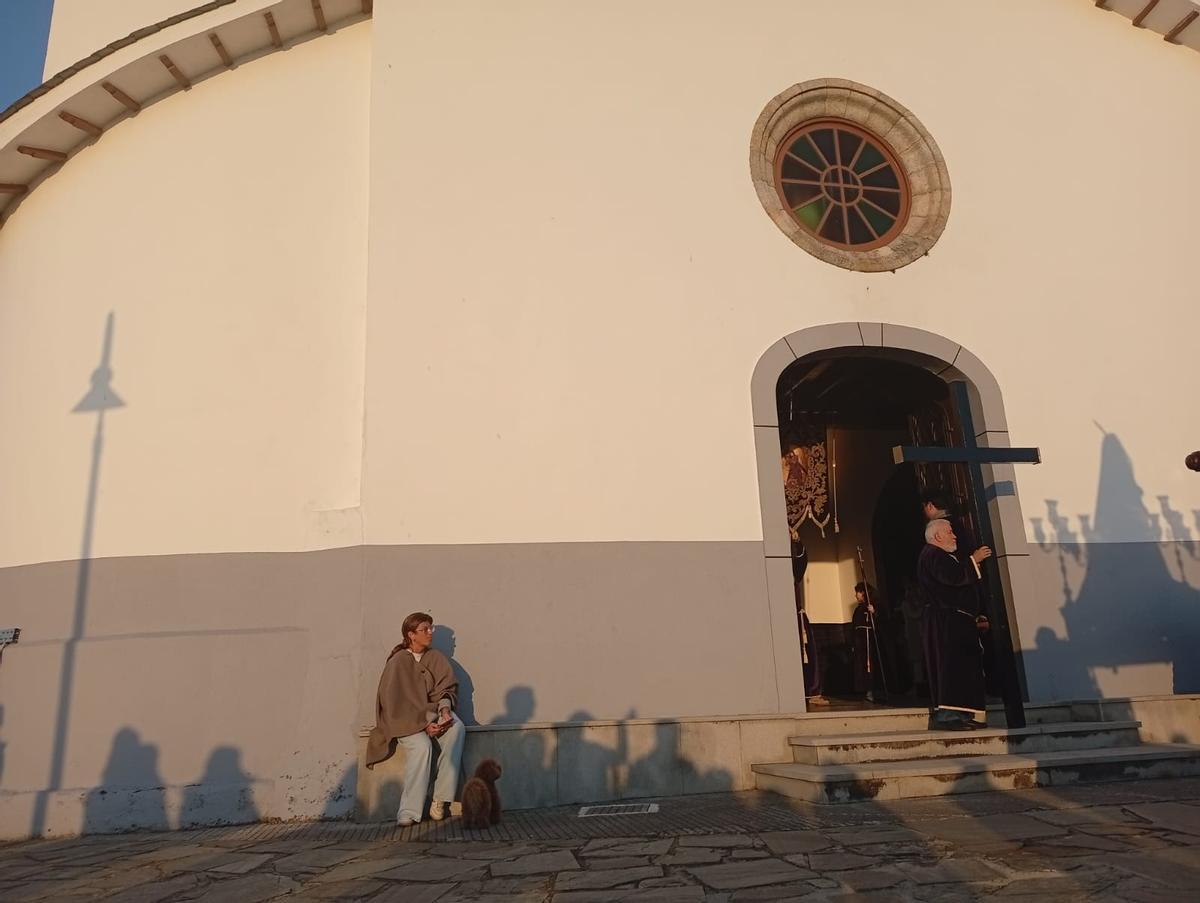 En imágenes: La procesión de bajada marca el inicio de la Semana Santa en Luarca