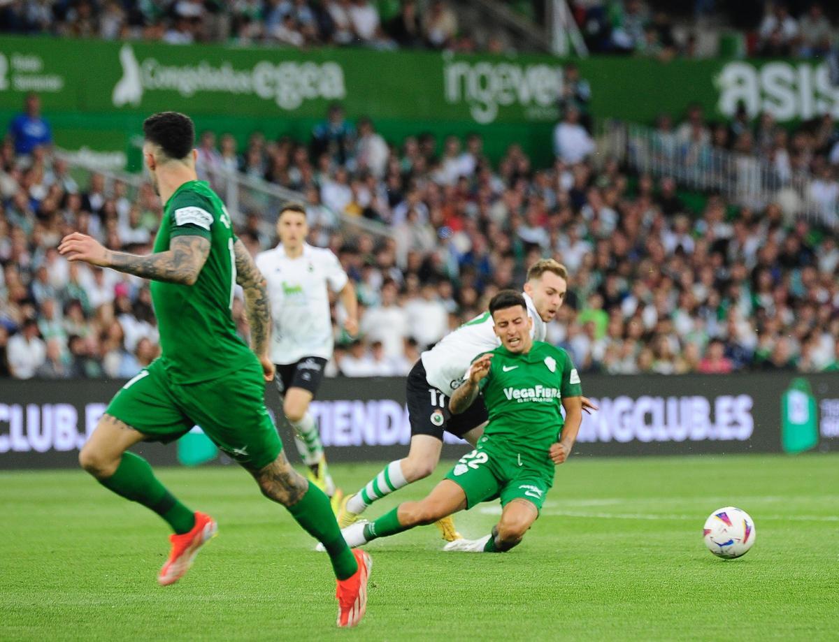 El Elche tiene ya el ascenso directo a 9 puntos con solo 12 por disputar
