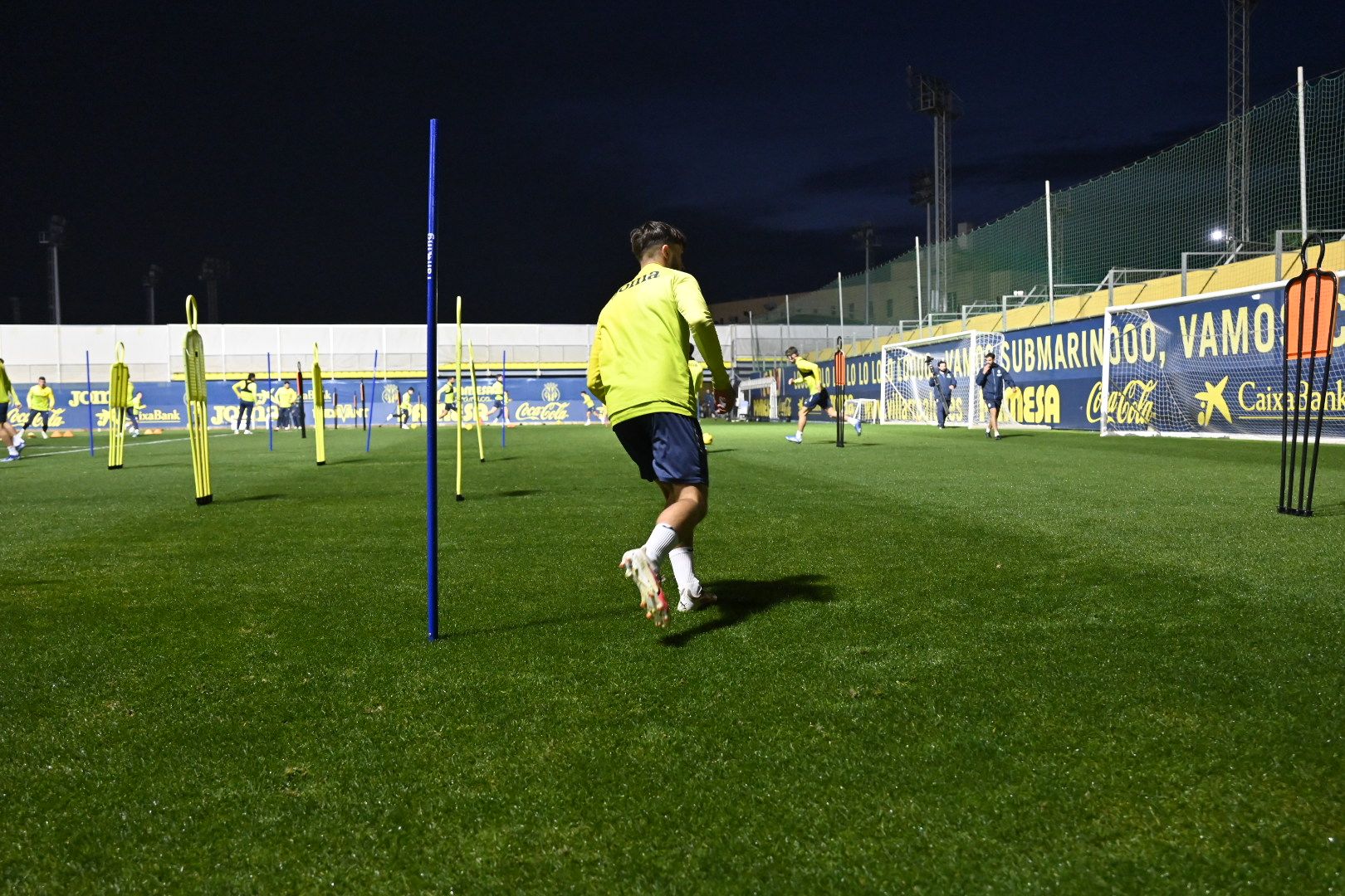 Galería de imágenes | Así ha sido la vuelta al trabajo del Villarreal tras el parón navideño