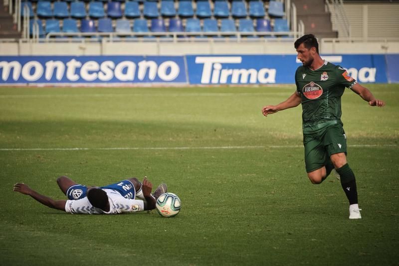 Encuentro entre el CD Tenerife y el RC Deportivo