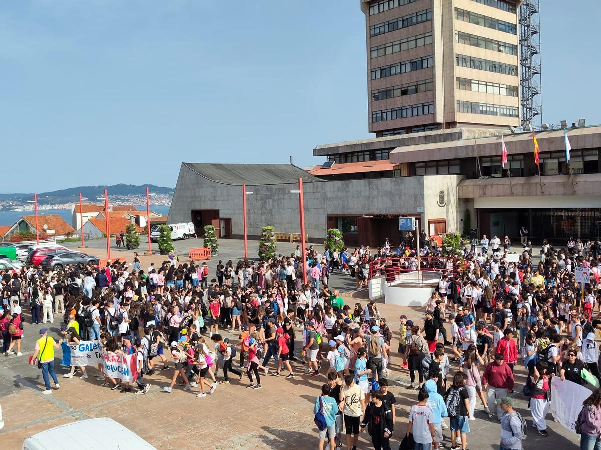 Os participantes, na Praza do Rei.