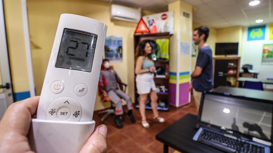 Instalación récord de aires acondicionados: más de 5.000 al día desde el inicio de la ola de calor en Alicante