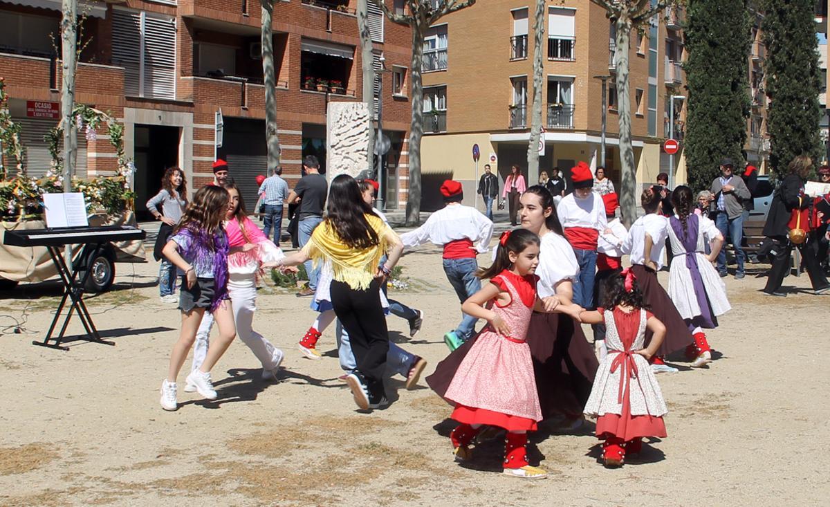 Un dels balls de caramelles a Sant Fruitós de Bages