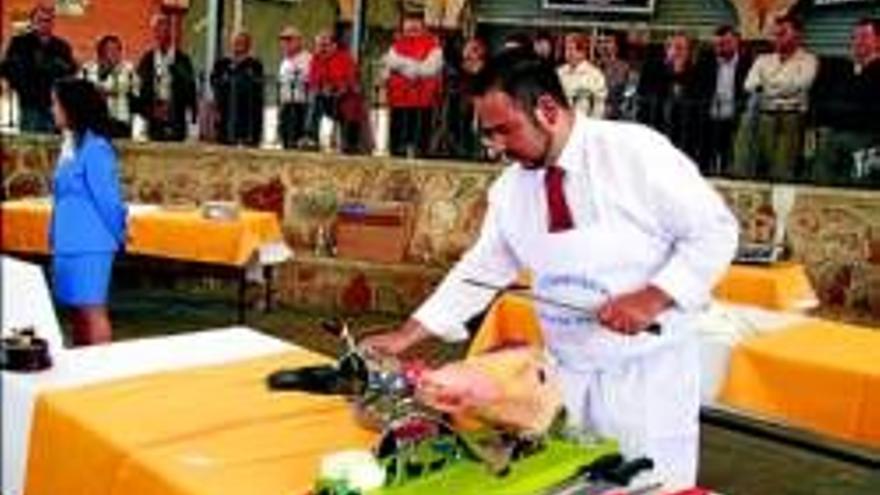 Las industrias compiten por el Jamón de Oro