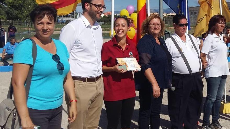 El alcalde de Palma, José Hila, con Melanie Homar a la derecha.