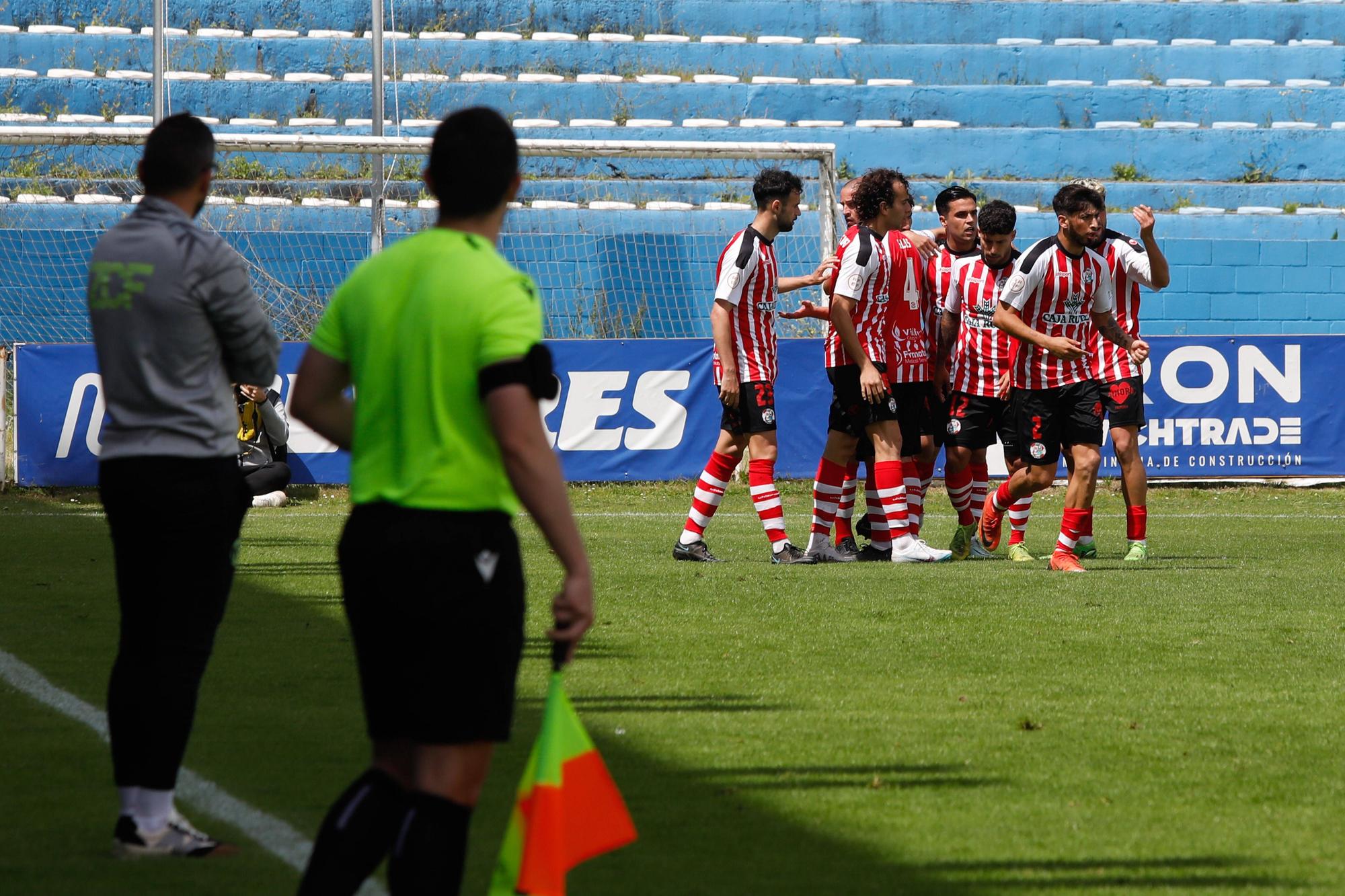 En imágenes: así ha sido la jornada en Segunda RFEF para los equipos asturianos