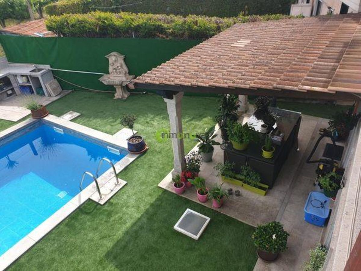 Casa con piscina en venta en Pontevedra