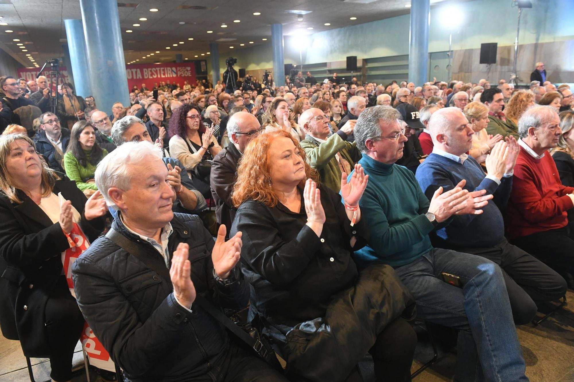 Zapatero apoya en A Coruña a Besteiro en la carrera por las elecciones gallegas del 18-F