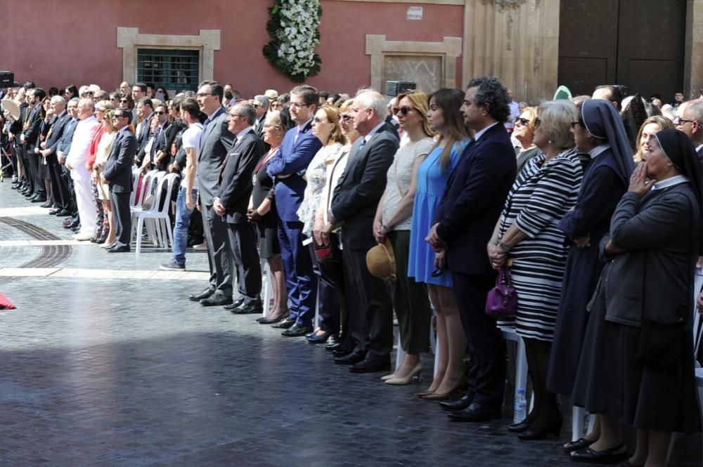 Coronación de la Virgen de la Soledad en la plaza Belluga