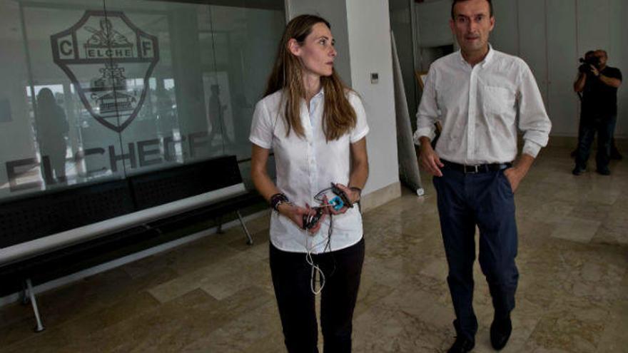 Cristina Martínez junto al alcalde de Elche