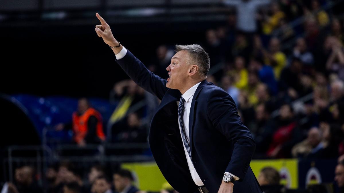 Sarunas Jasikevicius lleva las riendas de Fenerbahce esta temporada