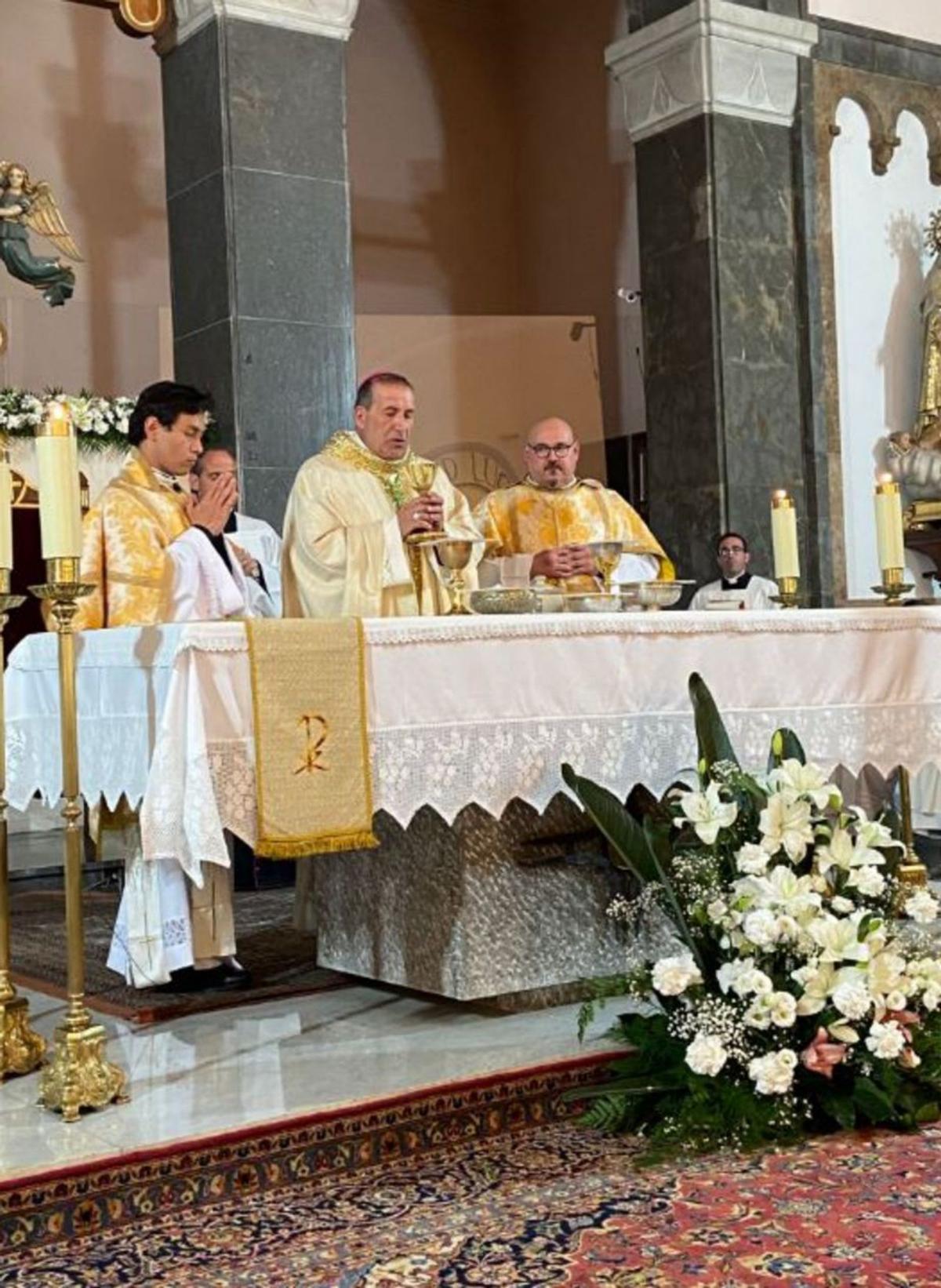 El obispo de Ibiza ordena diáconos a dos seminaristas