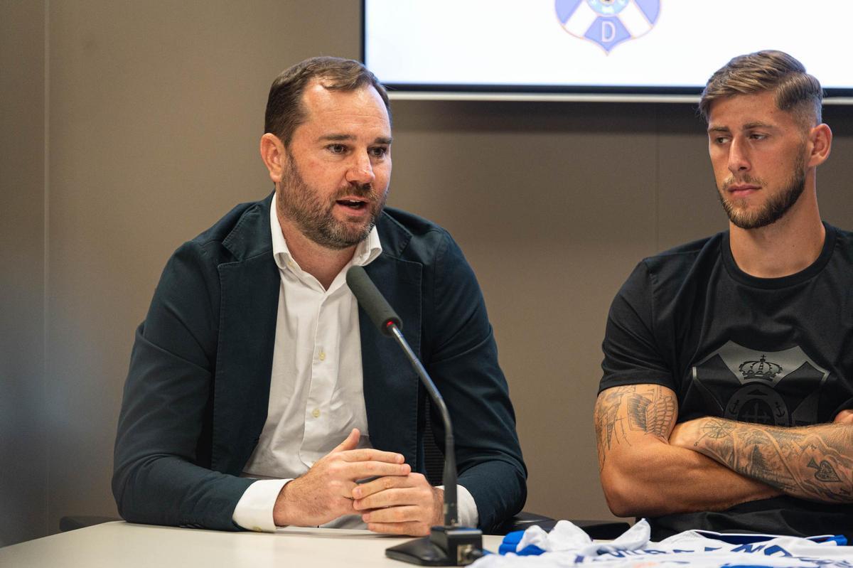 Presentación de tres fichajes del CD Tenerife: Pittón, Baba y Jorge Moreno Presentación de tres fichajes del CD Tenerife: Pittón, Baba y Jorge Moreno