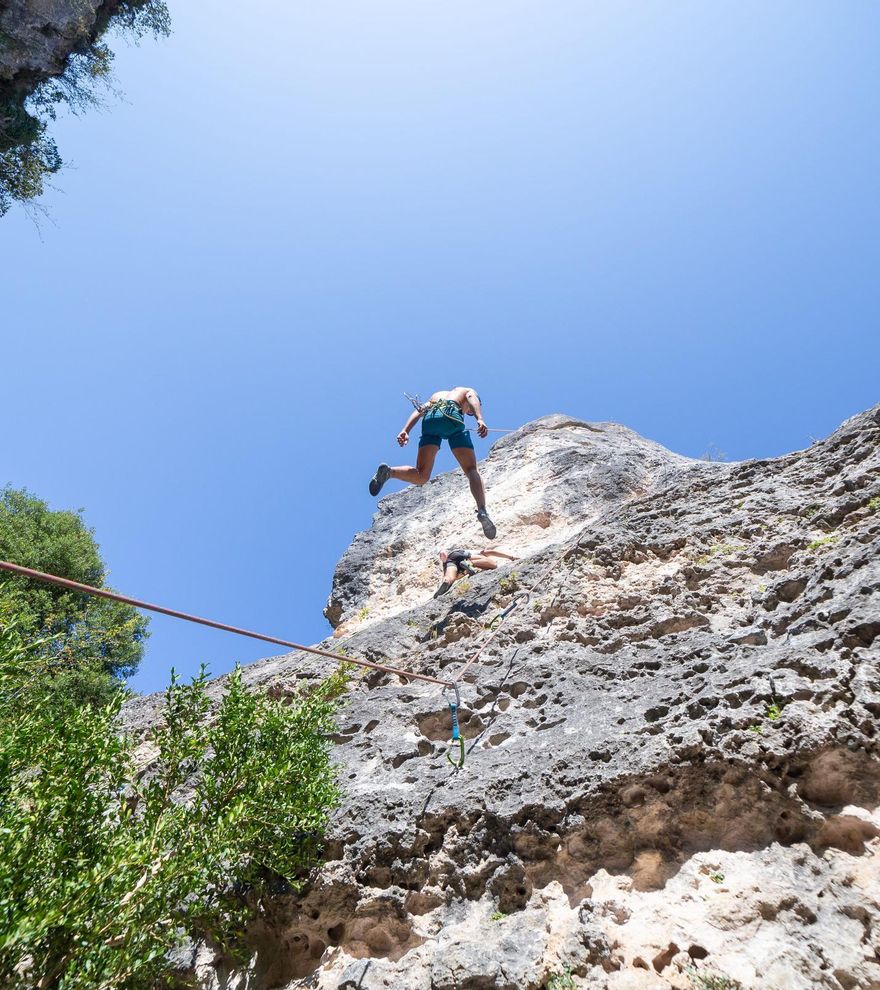 Un oasi d&#039;escalada al final de la via del tren: Las Torcas de Chodes