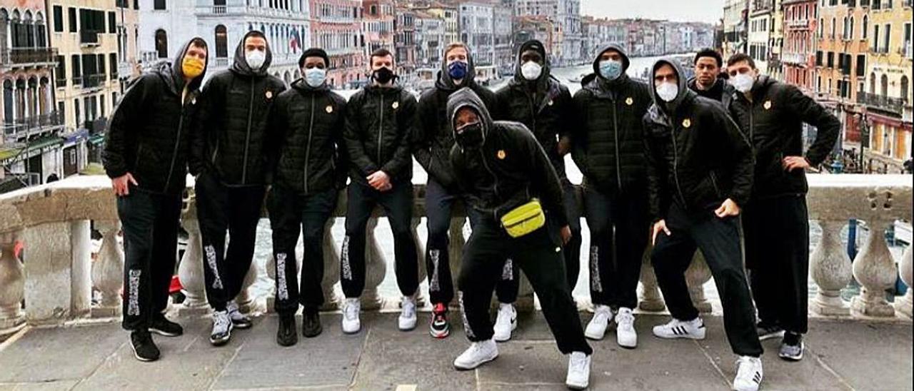 Los jugadores aprovecharon la mañana de ayer para pasear por las calles de Venecia antes de regresar de Italia