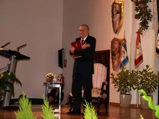 Biar llora a su archivero municipal Cristóbal Payá Galvañ