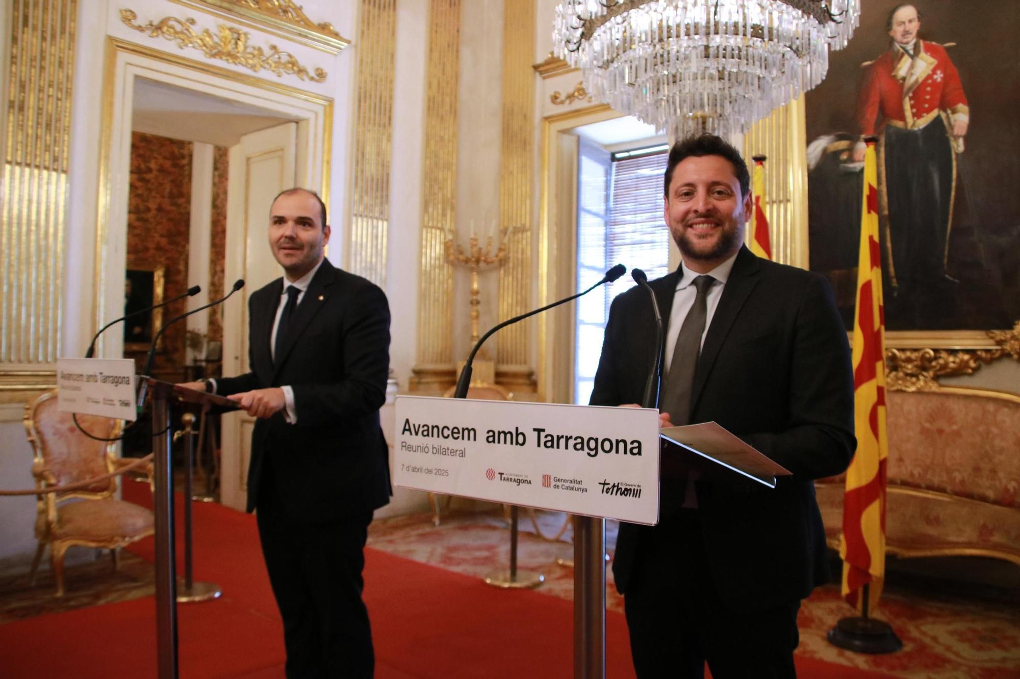 El 'conseller' Dalmau y el alcalde Viñuales, en la Comisión bilateral Govern-Ayuntamiento de Tarragona.
