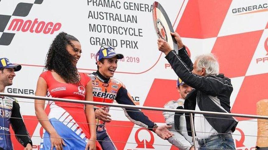 El mítico Agostini se saca el sombrero ante Márquez