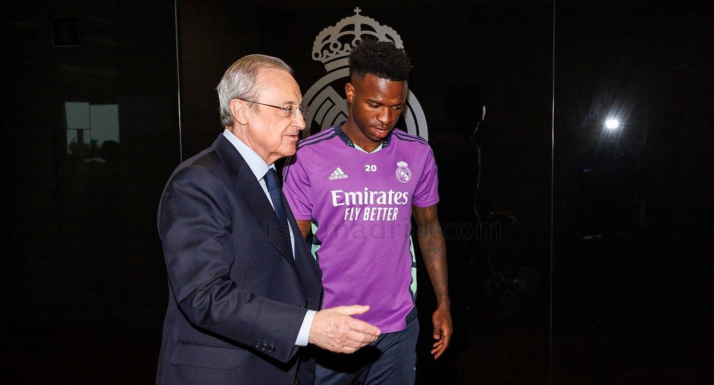 Florentino y Vinicius se reúnen en la ciudad deportiva del Madrid tras los insultos que recibió el brasileño en Mestalla.