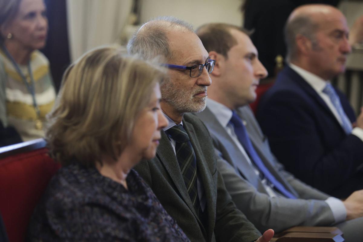 Todas las imágenes del ingreso de Juan Cofiño, presidente de la Junta General, en el RIDEA Todas las imágenes del ingreso de Juan Cofiño, presidente de la Junta General, en el RIDEA