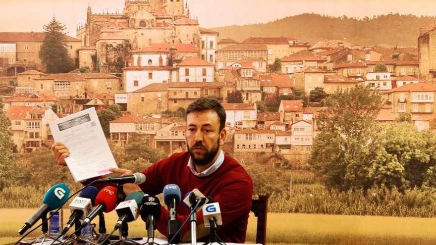 Líneas Vázquez Padín, ayer en rueda de prensa.