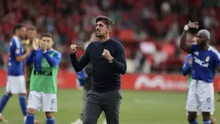 Paunovic no tiene dudas de que el Oviedo lo conseguirá: "Vamos a morir por la afición"