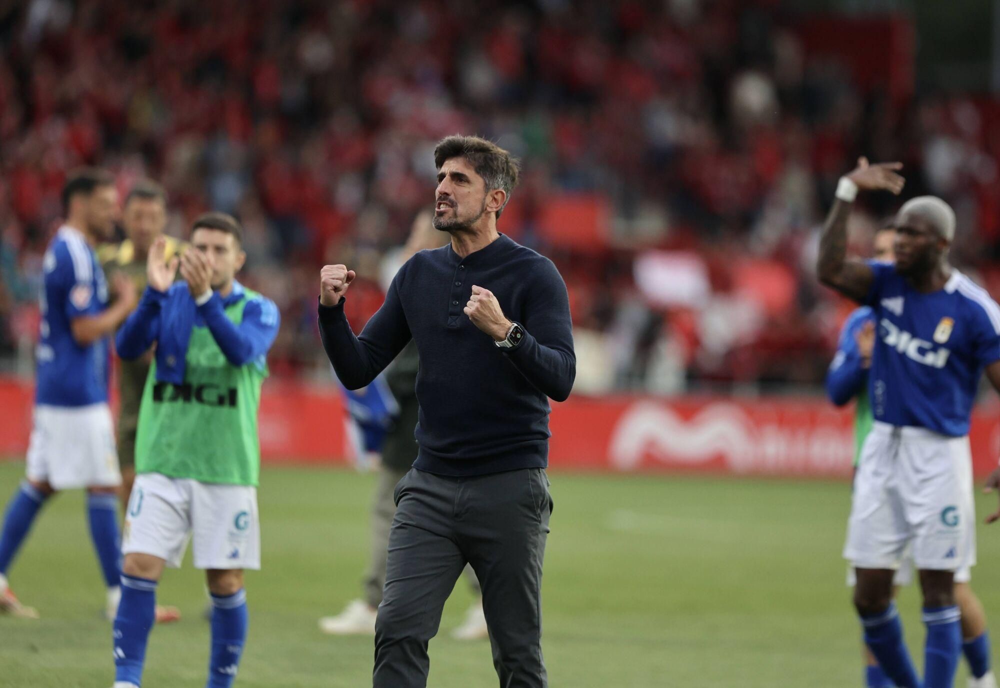 EN IMÁGENES: Ambientazo en el primer partido de la final por el ascenso a Primero entre Mirandés y Real Oviedo