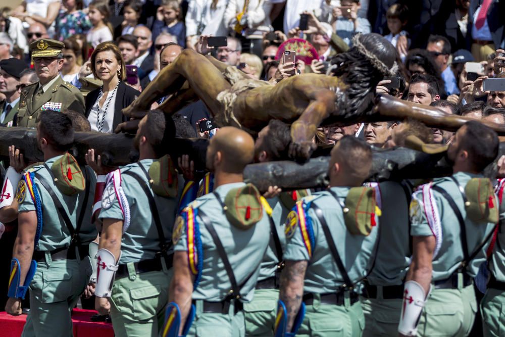 MINISTRA DE DEFENSA ASISTE AL TRASLADO DEL ...