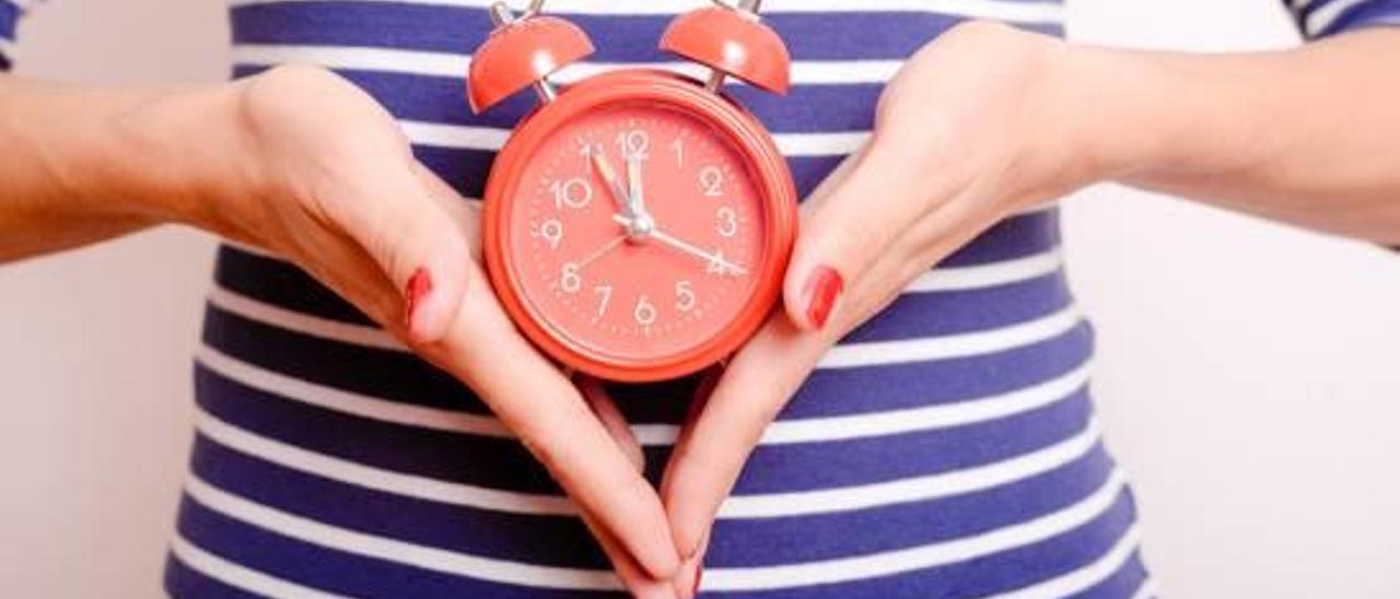 Cómo retrasar el reloj biológico de las mujeres: preserva tu fertilidad con la vitrificación de óvulos