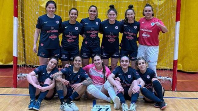 Las jugadoras del Rodiles, tras ganar en Alcorcón. | EL GAITERO RODILES F.S.