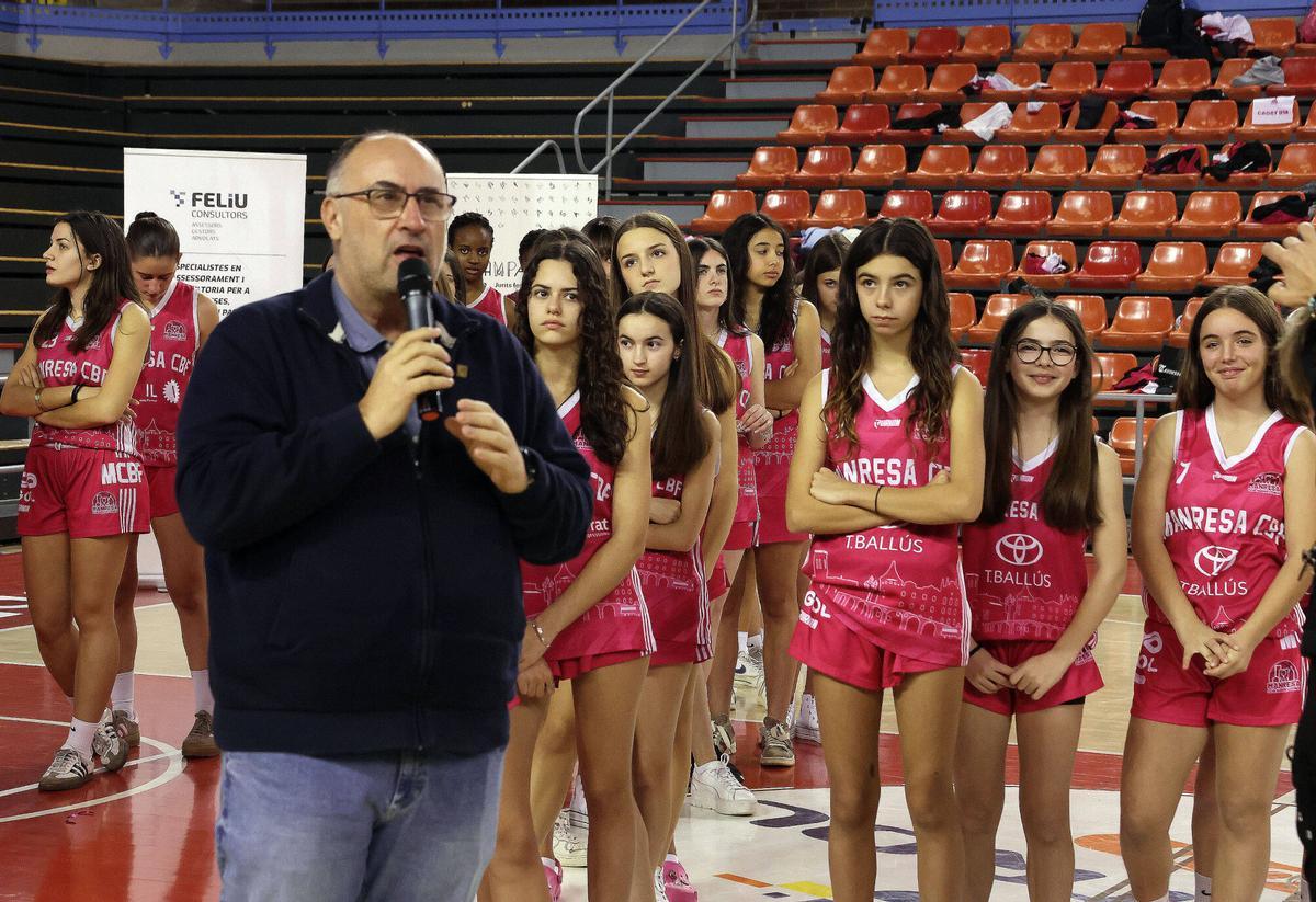 Imatges de la presentació del Manresa Club Bàsquet Femení Imatges de la presentació del Manresa Club Bàsquet Femení