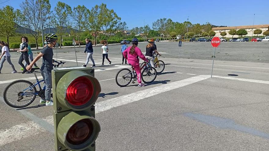 Los alumnos en el circuito