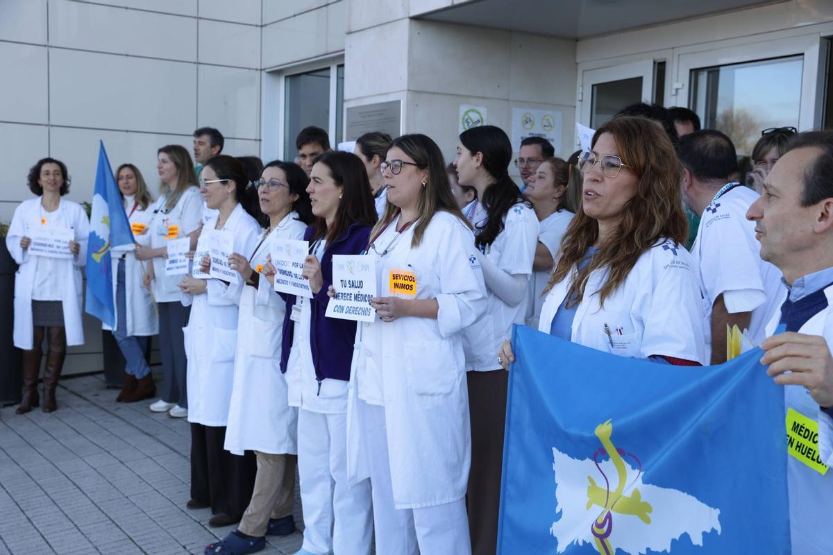 Primera jornada de huelga de médicos en Asturias