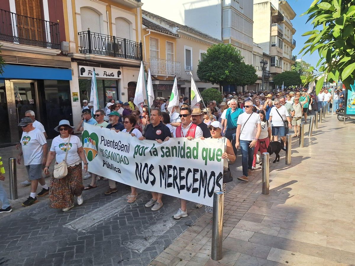 Manifestación por la sanidad pública de Puente Genil.