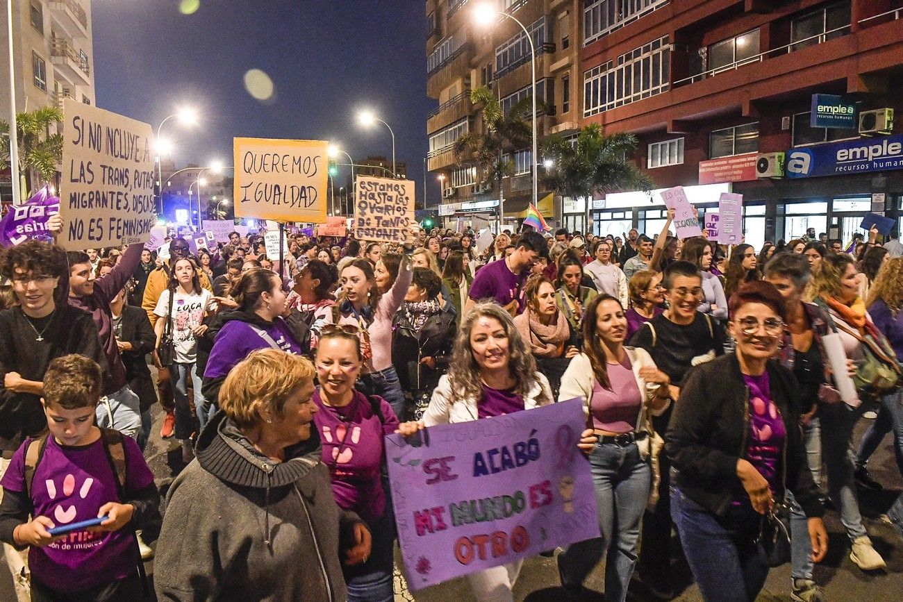 La manifestación del 8M en Las Palmas de Gran Canaria, en imágenes