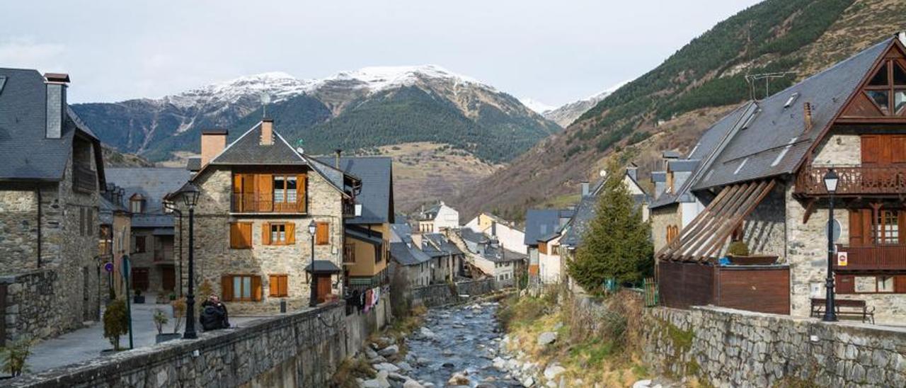 El Pirineo clama contra los pisos turísticos: &quot;Hay trabajadores viviendo en autocaravanas&quot;