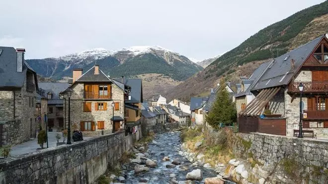 El nuevo decreto de pisos turísticos: tapando agujeros sin solucionar la fuga