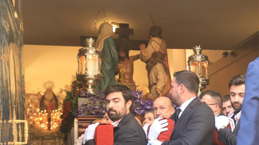 Semana Santa en Alicante: Procesión de la Cofradía del Cristo del Divino Amor en el Miércoles Santo