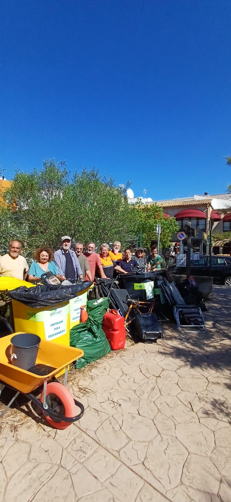 Las imágenes de la jornada de limpieza en el parque de la Gola