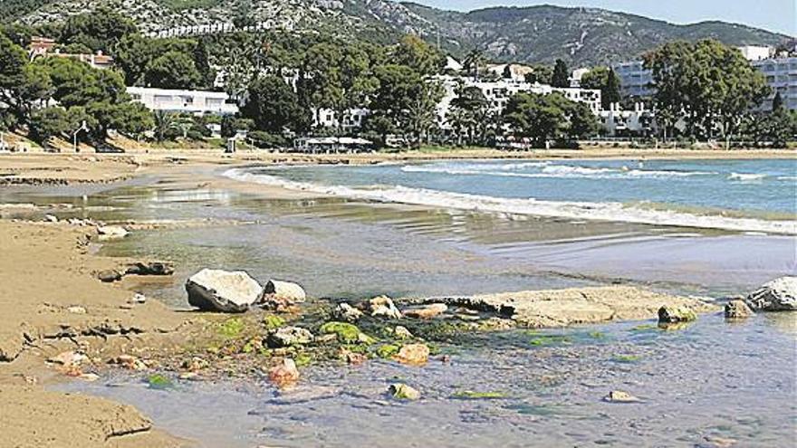 El litoral de Castellón espera hoy las banderas azules con obras sin hacer