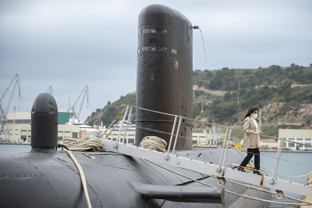 La ministra de Defensa, Margarita Robles, visita la Flotilla de Submarinos de la Armada en Cartagena