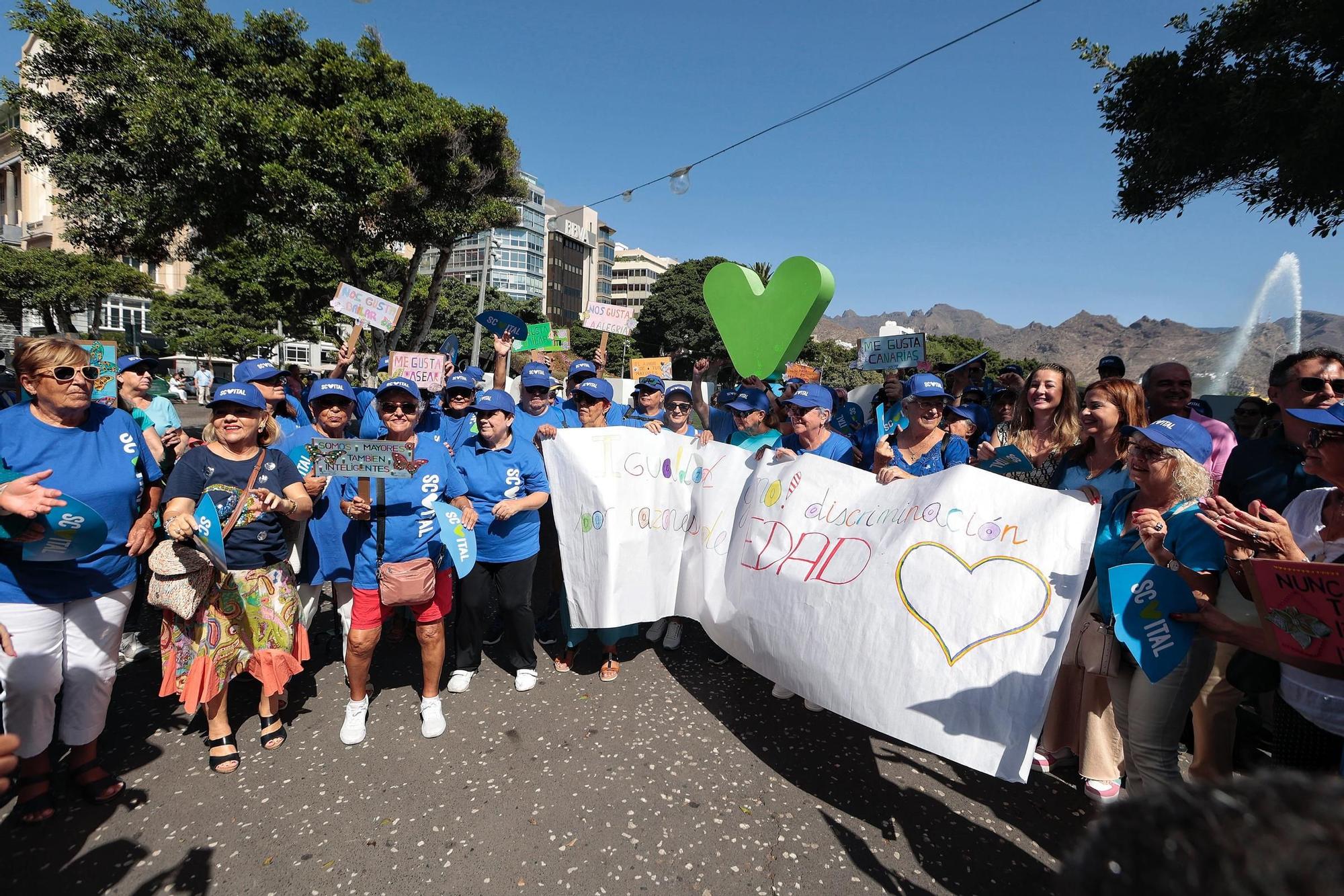 Flashmob de mayores en Santa Cruz de Tenerife