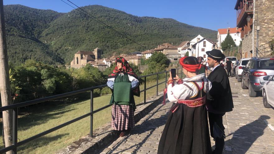 Ansó celebra su Día del Traje