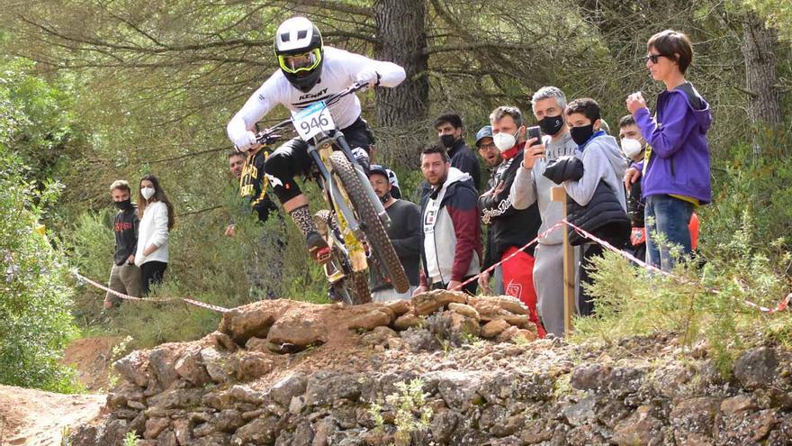 Primera edición DH Carub, prueba de descenso en bicicleta de montaña