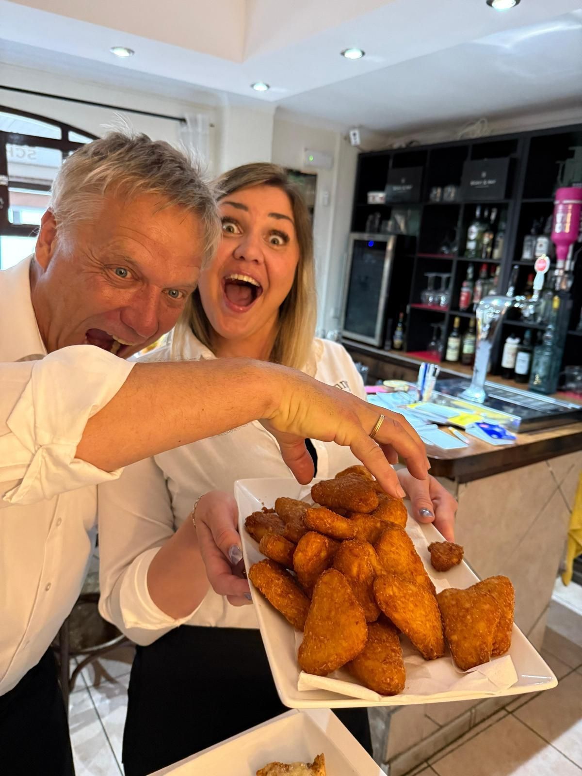 Achim und Jenny Thiesen beim ersten Wein-Tasting im Mai.
