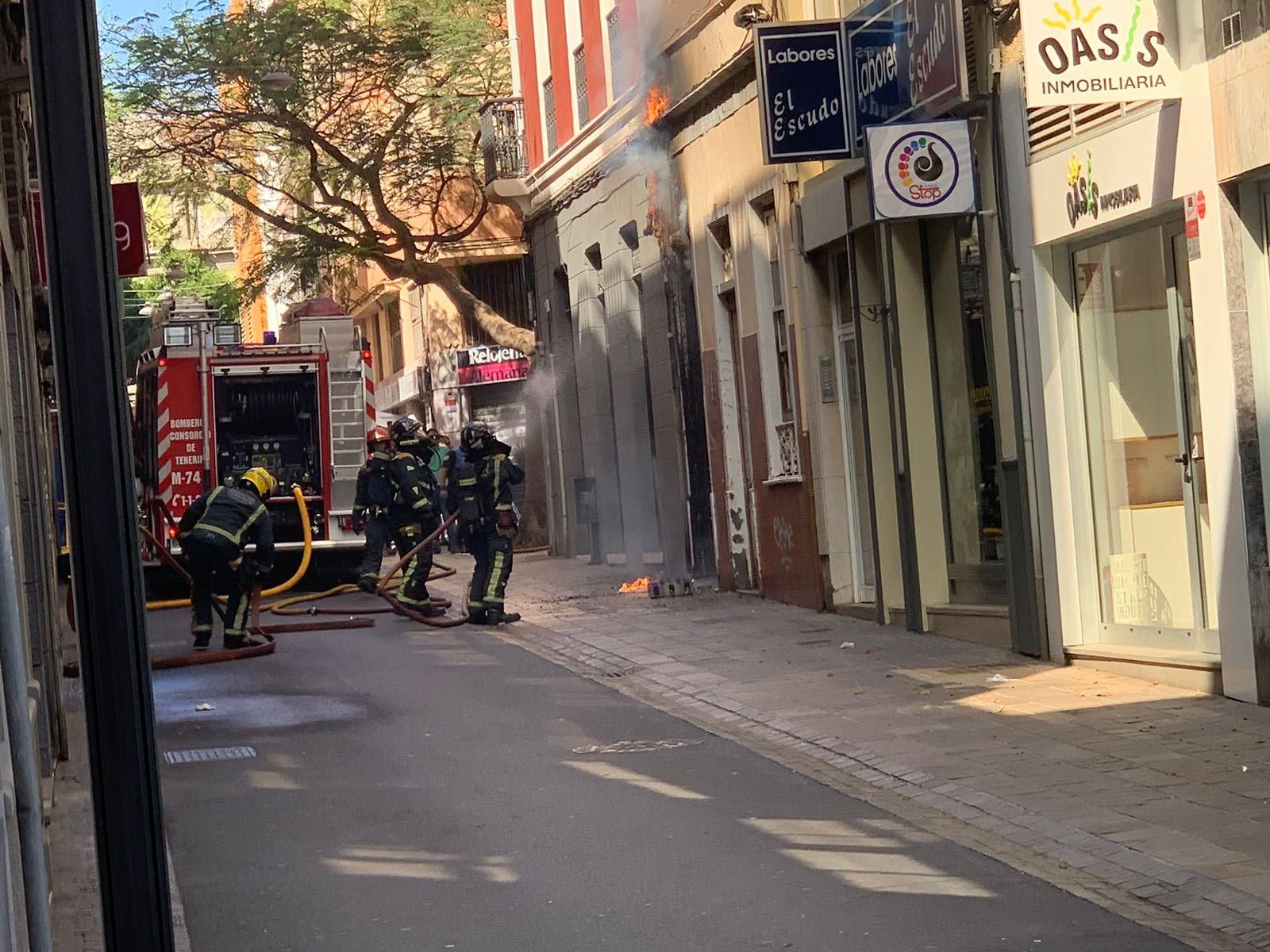 Incendio en la calle Primo de Rivera