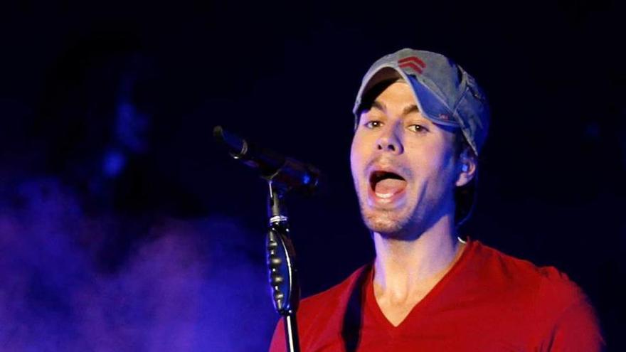 Enrique Iglesias.