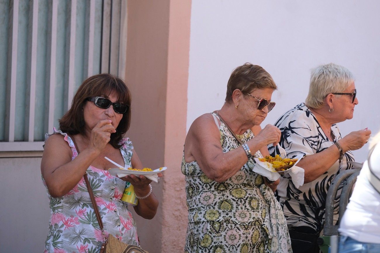 Paellada y Concierto de Aristides Moreno en la clausura de las Fiestas del Pilar 2025